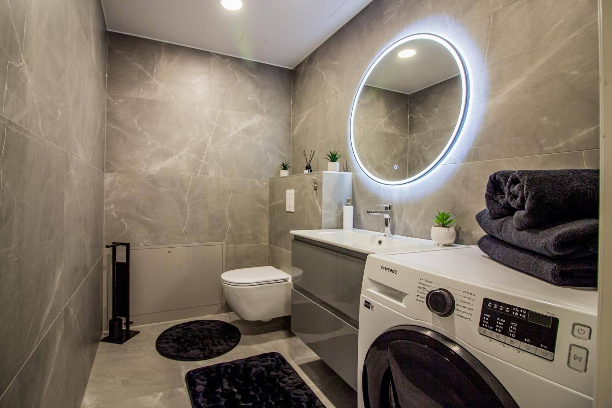 Lai Old Town Apartment With Sauna And Terrace Tartu Esterno foto